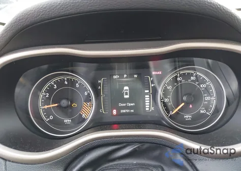 2015 Jeep Cherokee Latitude z USA, uszkodzony, nr VIN 1C4PJMCSXFW582792